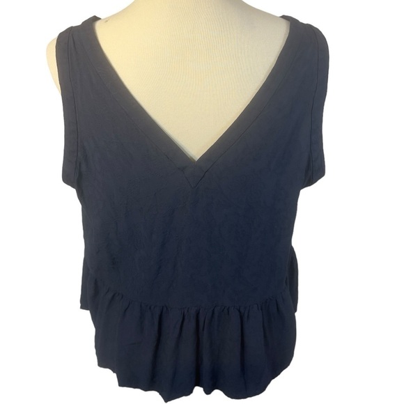 LOFT Women's Large Petite Peplum Top Navy Blue V-Neck Sleeveless Blouse Rayon - Picture 4 of 5